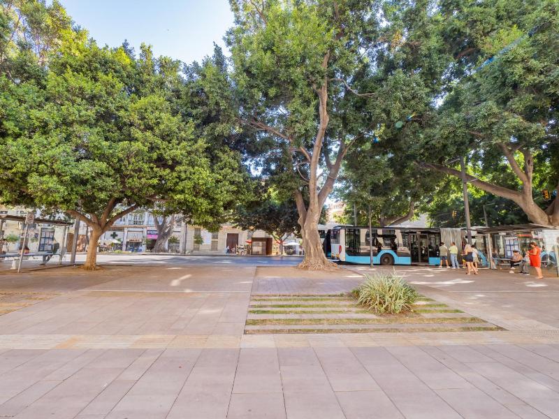 Cubo's Luciano Malaga Apartment & Optional Parking - image 9