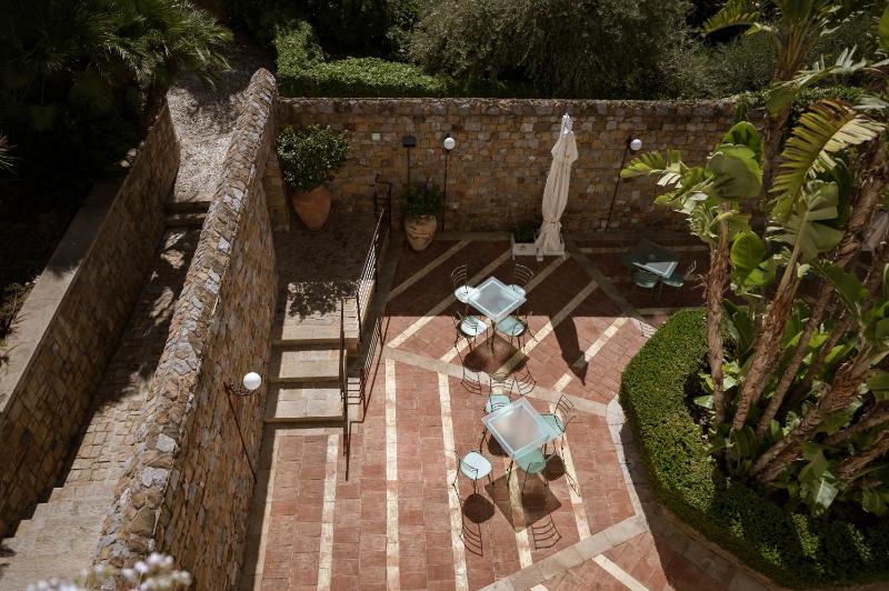 Villa Dei Melograni Boutique Hotel - image 22