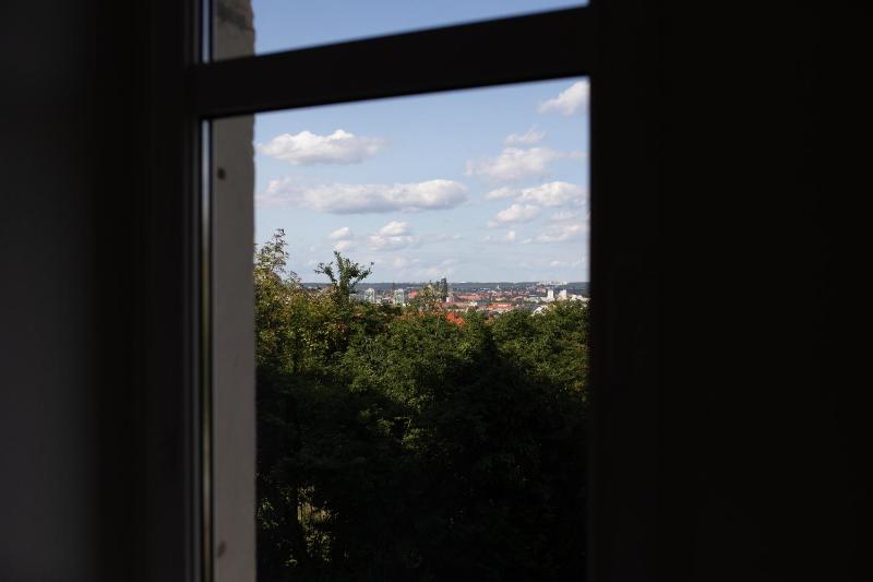DresdenStay gemütlich Nähe Universität Kamin Parkplatz PS4 - image 16