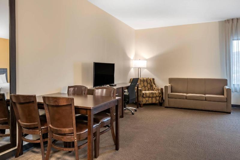 MainStay Suites Moab near Arches National Park - image 26
