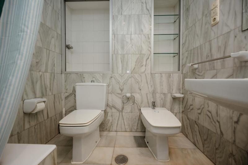 Apartamentos PUERTO MARINA DEL ESTE - image 16