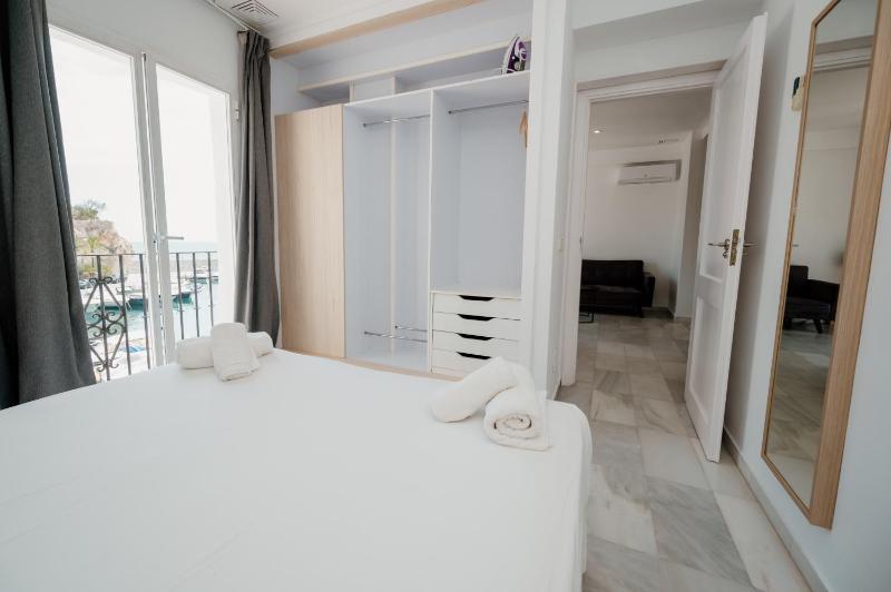 Apartamentos PUERTO MARINA DEL ESTE - image 37