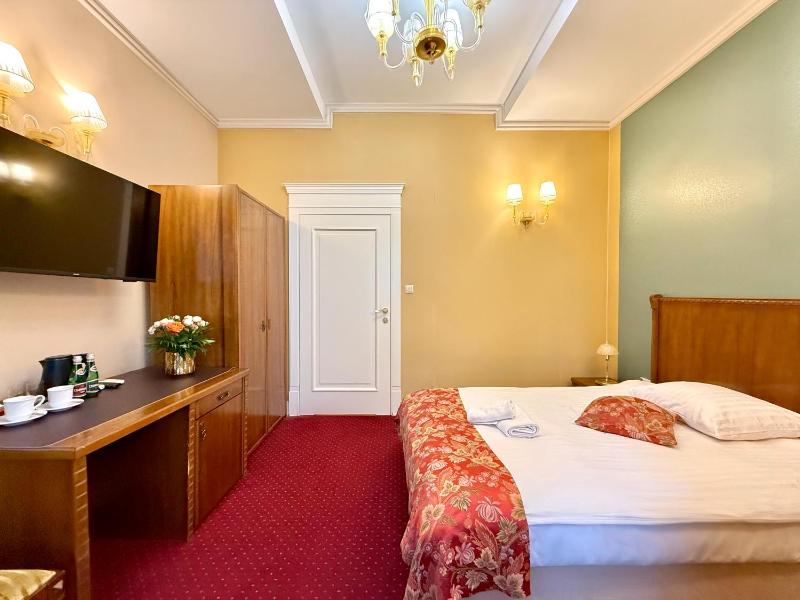 Hotel - Pokoje i Apartamenty Heban - image 16