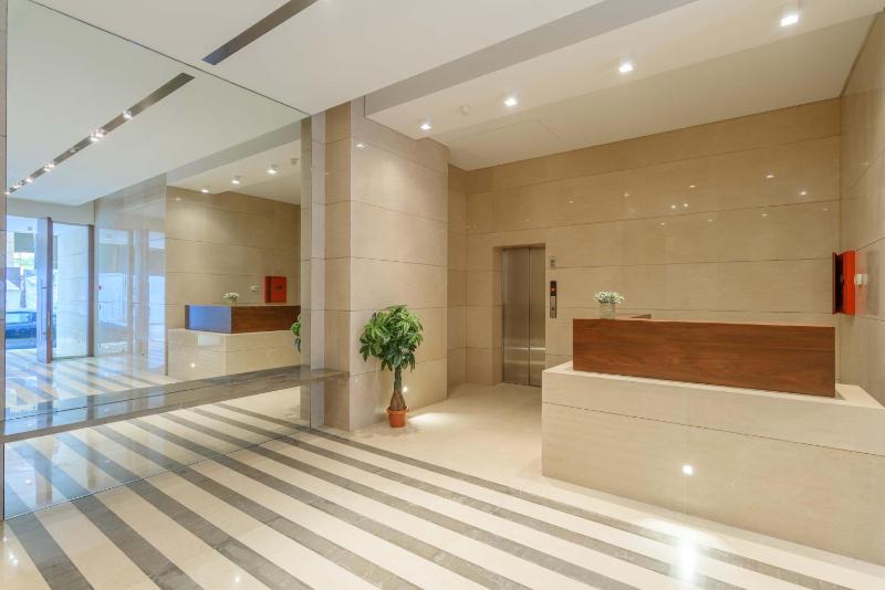 Solidere Lavish Apartments in Downtown Beirut - image 13