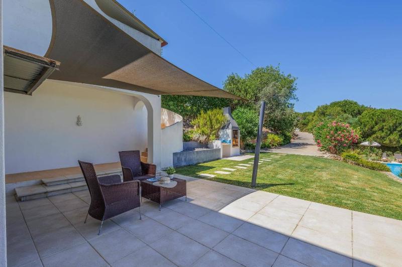 Villa Alfarrobeira by Villa Plus - image 25