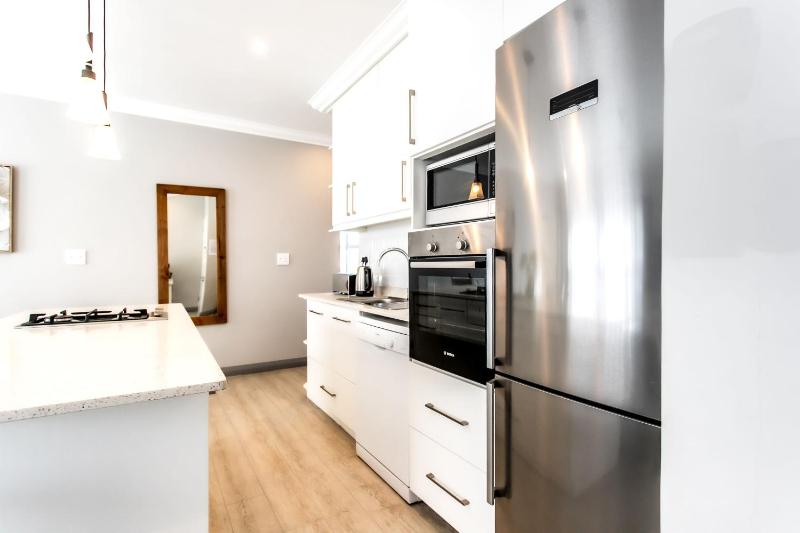 Whale Coast Ocean Villa - image 12