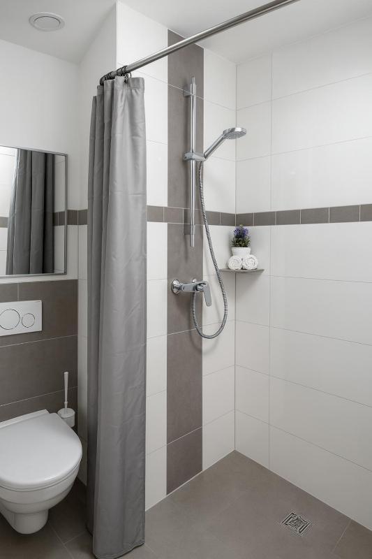 Hotelkonkurrenz Hostel - image 2