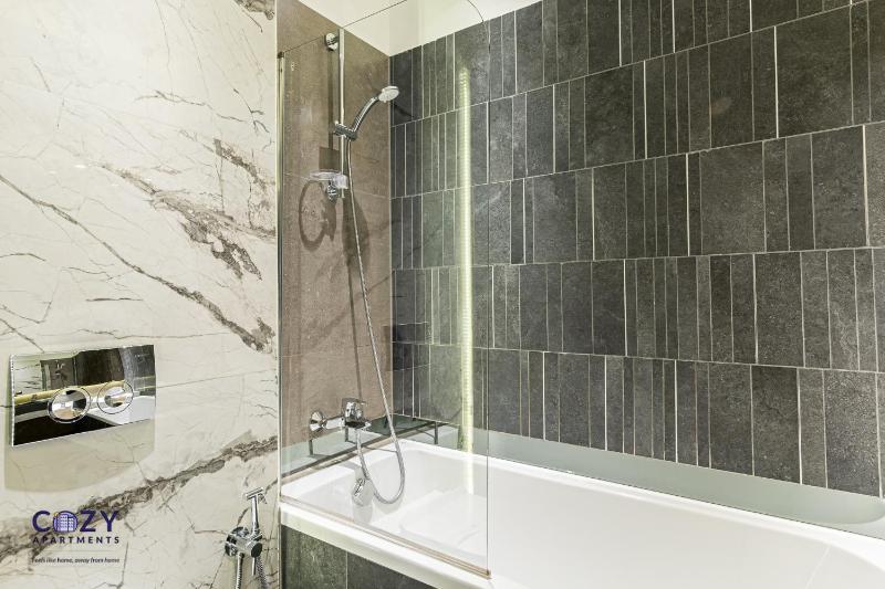 Cozy Qualis Apartments at Coresi Mall Brasov - image 12