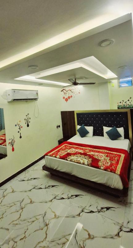 Hotel Meri & Residency - image 4