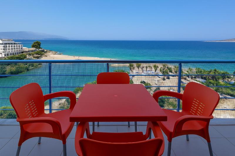 Breeze Sea View Studio - image 5