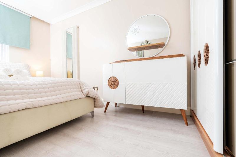 3 Bedroom Apartment with Free Parking Sheffield City Centre - image 14
