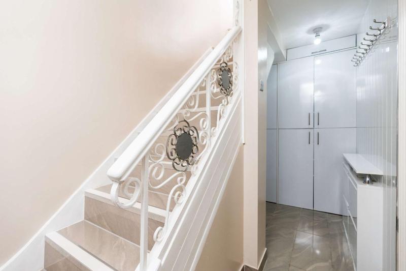 3 Bedroom Apartment with Free Parking Sheffield City Centre - image 13