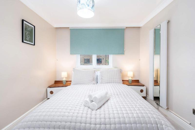 3 Bedroom Apartment with Free Parking Sheffield City Centre - image 18