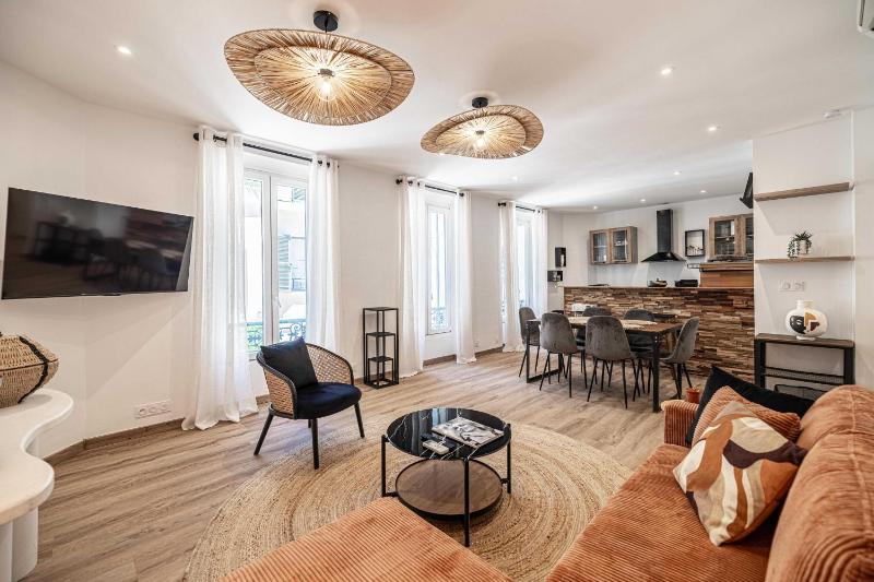 Magnificent apartment - AC- 2BR- 4P - Cannes - image 1