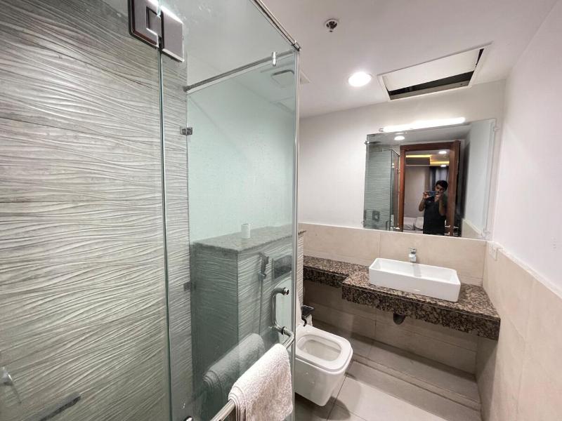 Modern Luxury 1 BHK Apartment At Goldcrest Mall DHA Phase 4 Lahore - image 13