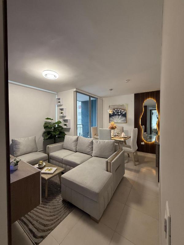 Hermoso apartamento en Miramar - image 1