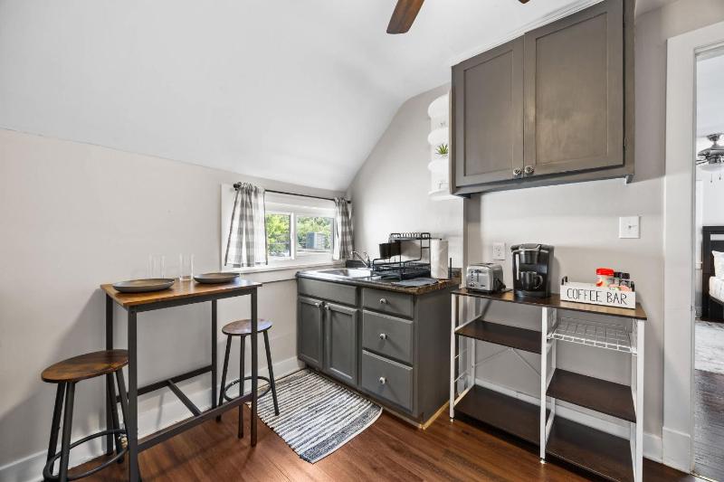 Historic Highlands Retreat Prime Location Gem - image 42