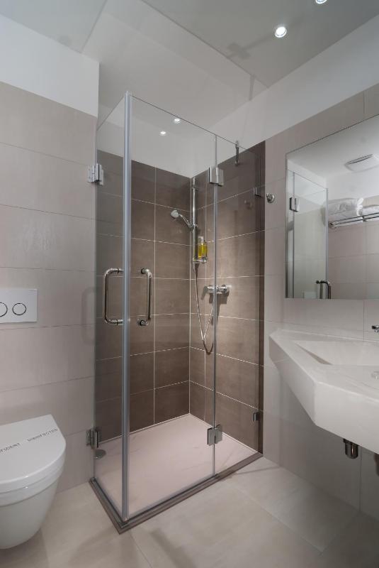 Standard Double Room image 1