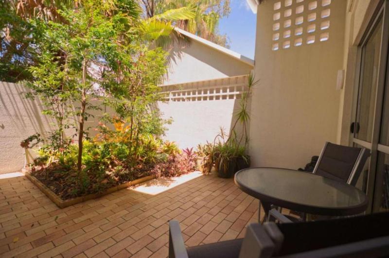 Raintrees Moffat Beach - image 15
