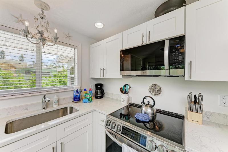 Salt Air East managed by Beach Retreats - image 35