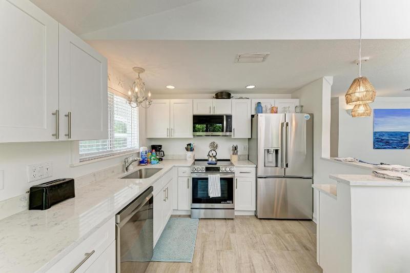 Salt Air East managed by Beach Retreats - image 20