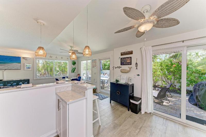 Salt Air East managed by Beach Retreats - image 10