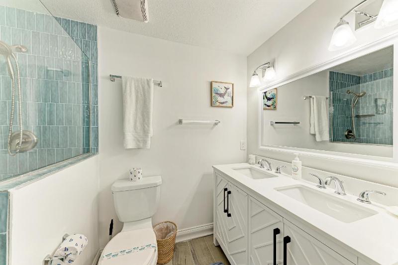 Salt Air East managed by Beach Retreats - image 15