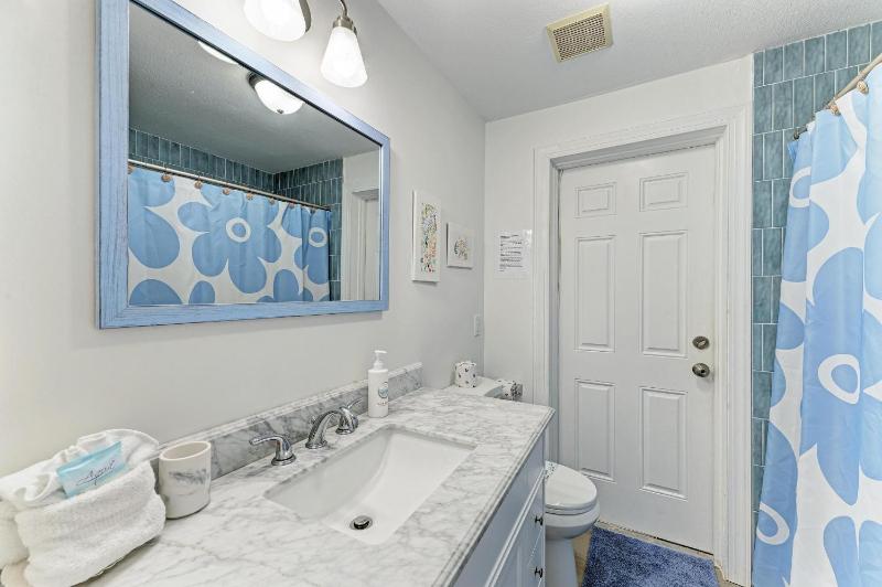 Salt Air East managed by Beach Retreats - image 9