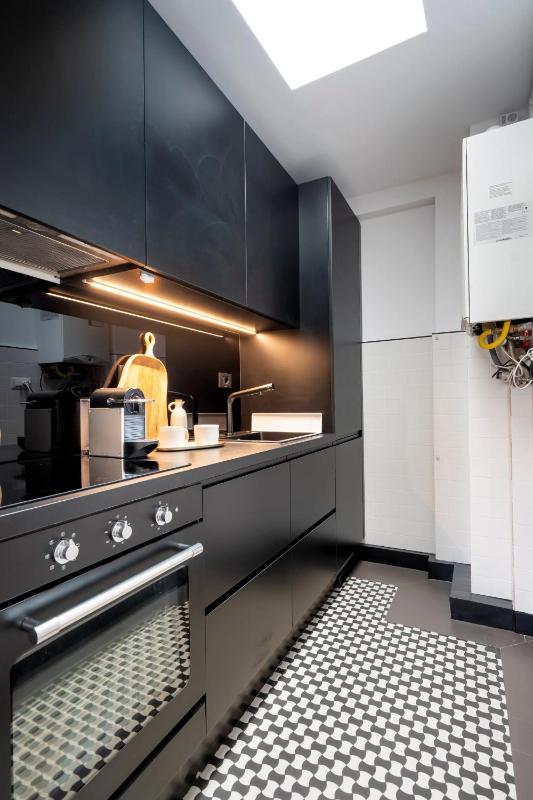 Quirky Top-Floor 1BR Nest in the Historic Center - image 16