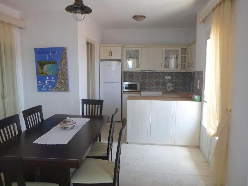 Paradisos House - image 2