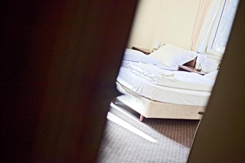Double or Twin Room image 4