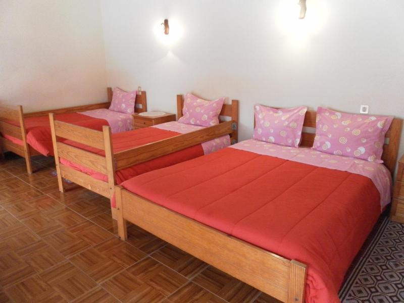 Triple Room with Private Bathroom image 4