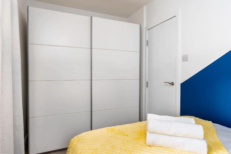 Hallamshire&Childrens Hospital | 15%OFF | Parking - image 20
