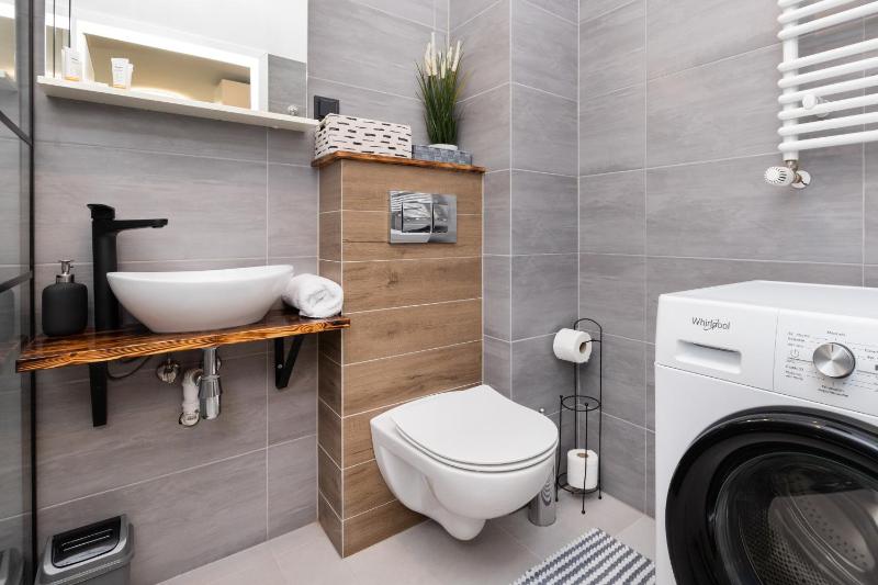 Gdynia Nasypowa Apartments with Parking by Noclegi Renters - image 43
