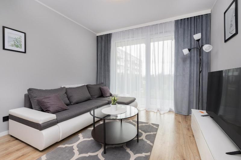 Gdynia Nasypowa Apartments with Parking by Noclegi Renters - image 7