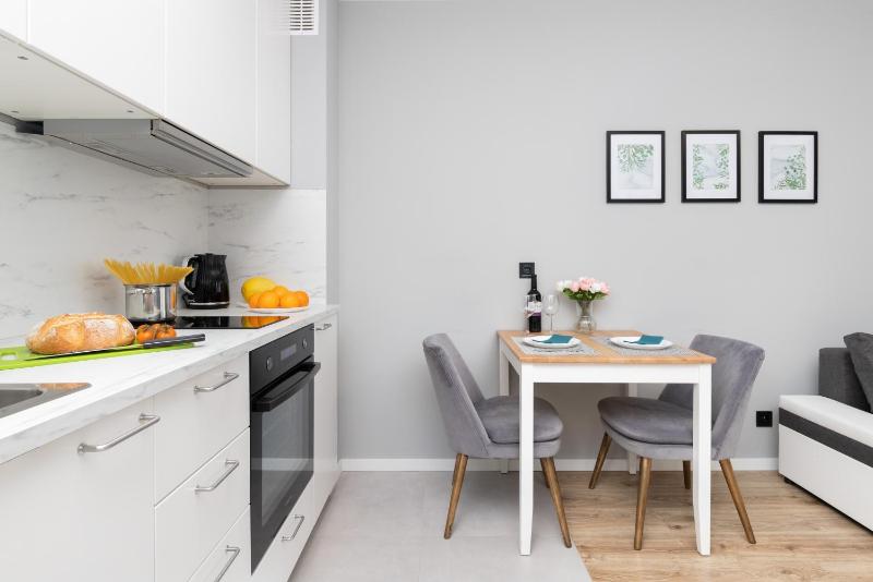 Gdynia Nasypowa Apartments with Parking by Noclegi Renters - image 27