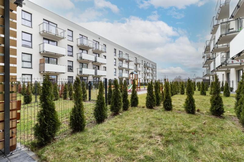 Gdynia Nasypowa Apartments with Parking by Noclegi Renters - image 4