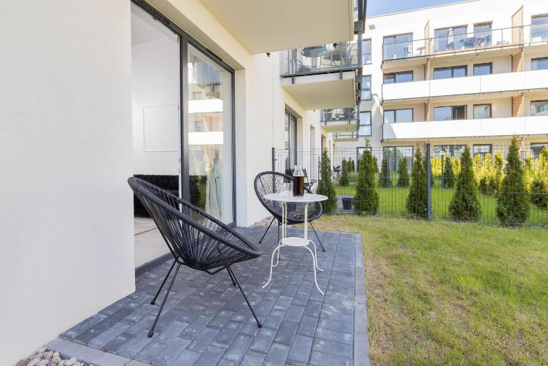 Gdynia Nasypowa Apartments with Parking by Noclegi Renters - image 25
