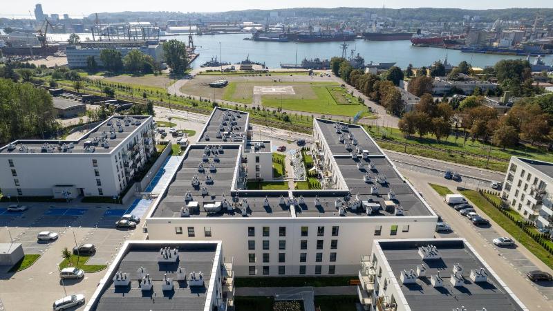 Gdynia Nasypowa Apartments with Parking by Noclegi Renters - image 14