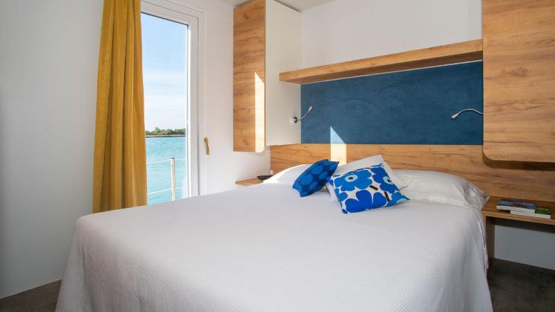 Marina Uno Floating Resort - image 5