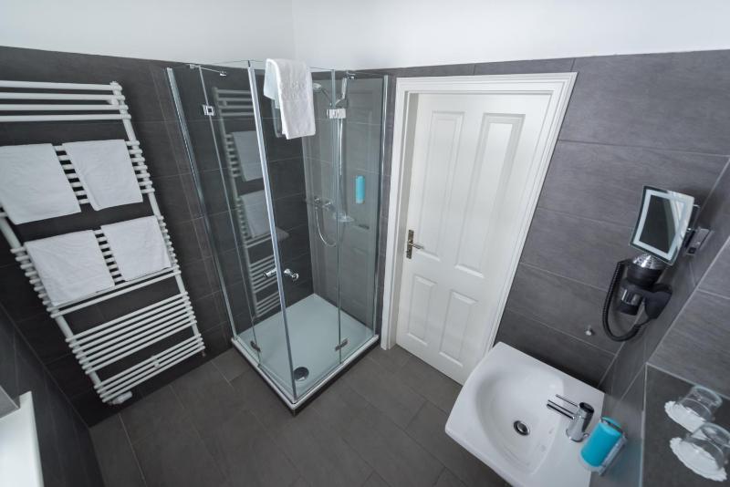 Junior Suite with Panoramic Sea View image 3