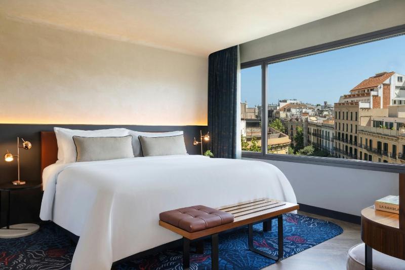 Renaissance Barcelona Hotel - image 8