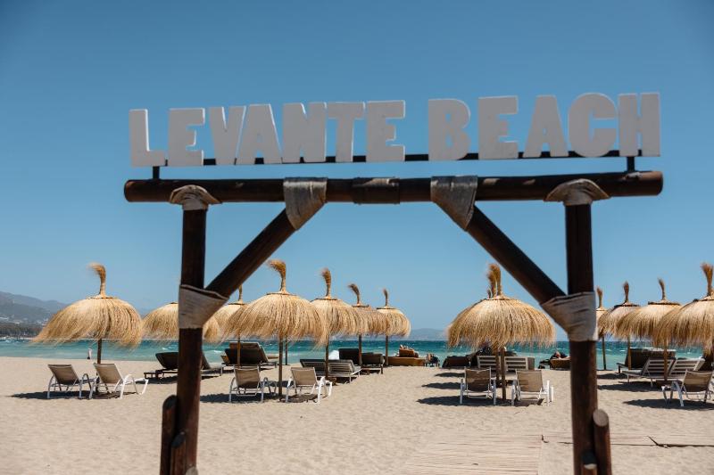Holiday home with direct access to the beach sea views and south facing in Puerto Banús - image 43