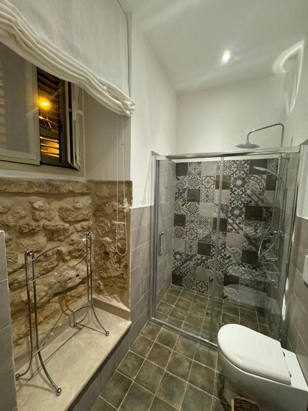 Charming 2-Bedroom House - Rooftop terrace in Heart of Noto Sicily - image 40