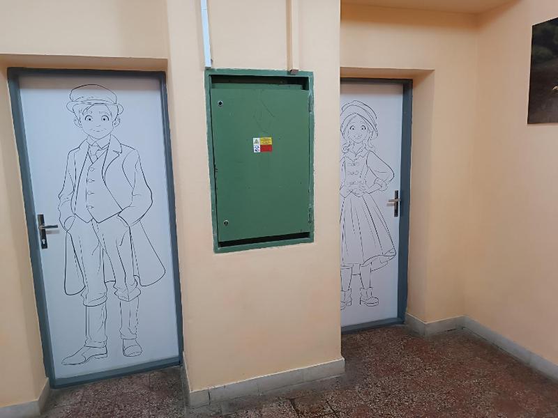 Chatky na Borovej Sihoti - shared toilet and showers - image 27