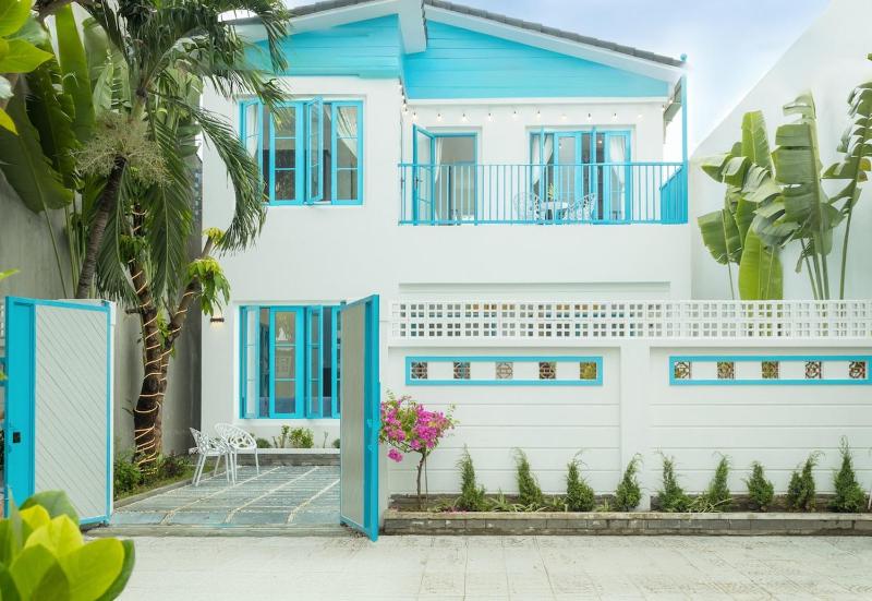 ETSY BLUE Pool Villa 4 Minute Walk to Beach Pickup Service included - image 1