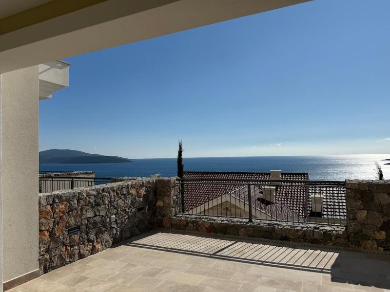 Waterfront One Bedroom Apartment - Lustica Bay - image 7