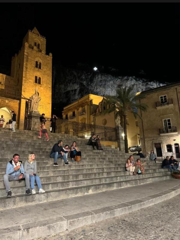 La piazza è mia - image 6