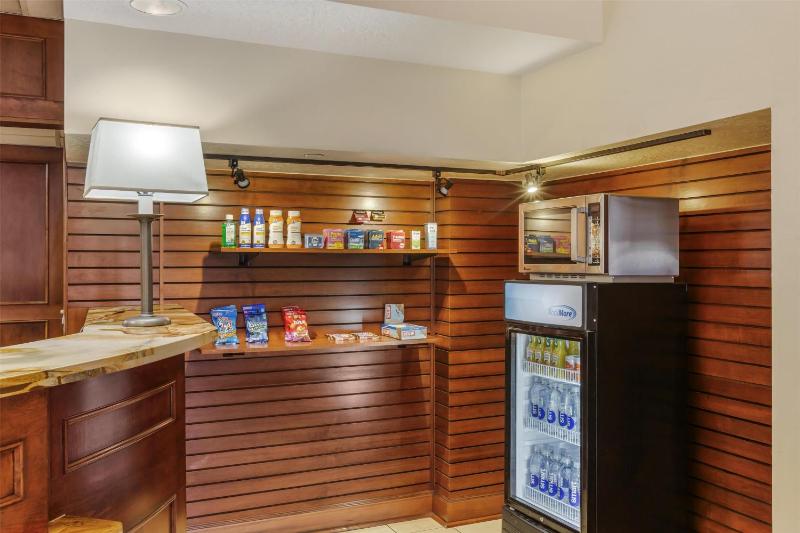 Best Western Plus Greenwell Inn - image 32