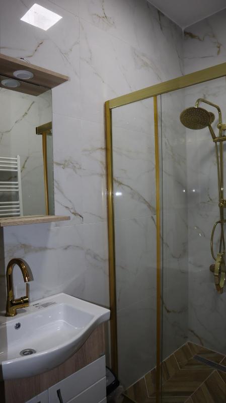 Blue Eye Suites - image 7